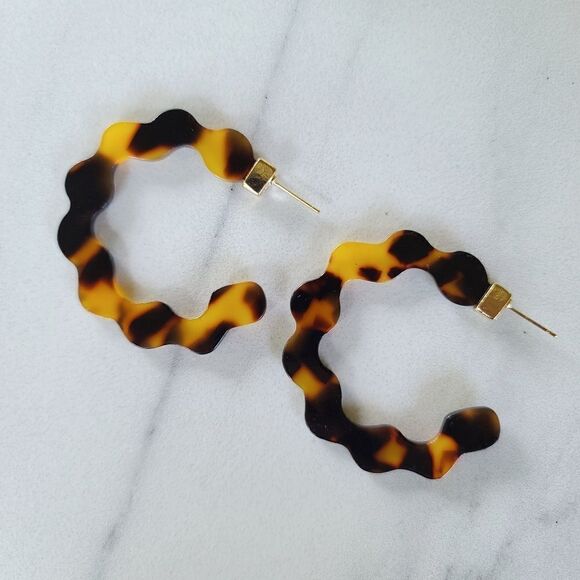 Wavy Resin Hoop Earrings in Dark Brown Tortoiseshell from BaubleBar - Picture 2 of 6